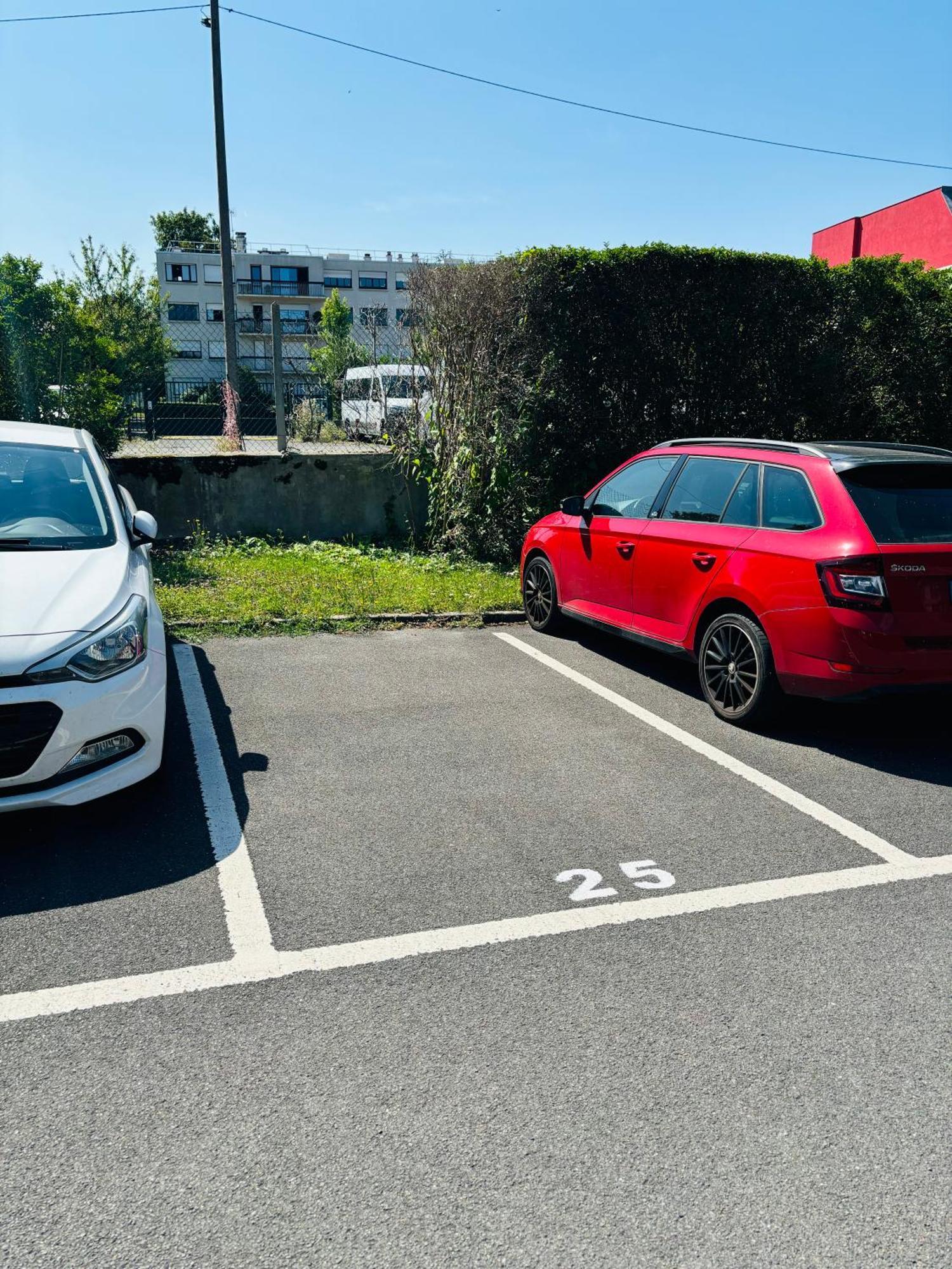 Le Chateaubriand - Calme, Balcon Et Parking Châtenay المظهر الخارجي الصورة